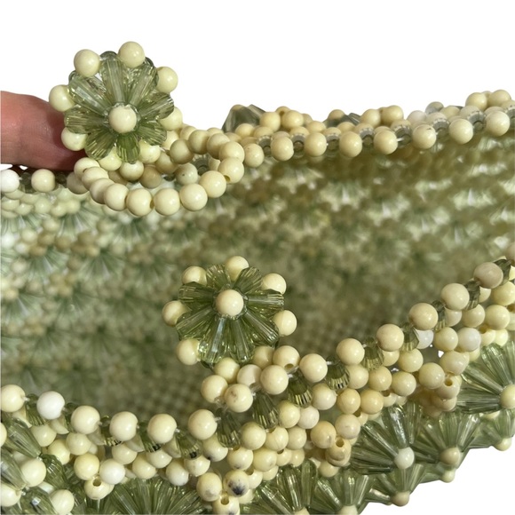❤️SOLD❤️Vintage Hand made Green/Beige Beaded Shoulder bag - Picture 9 of 11